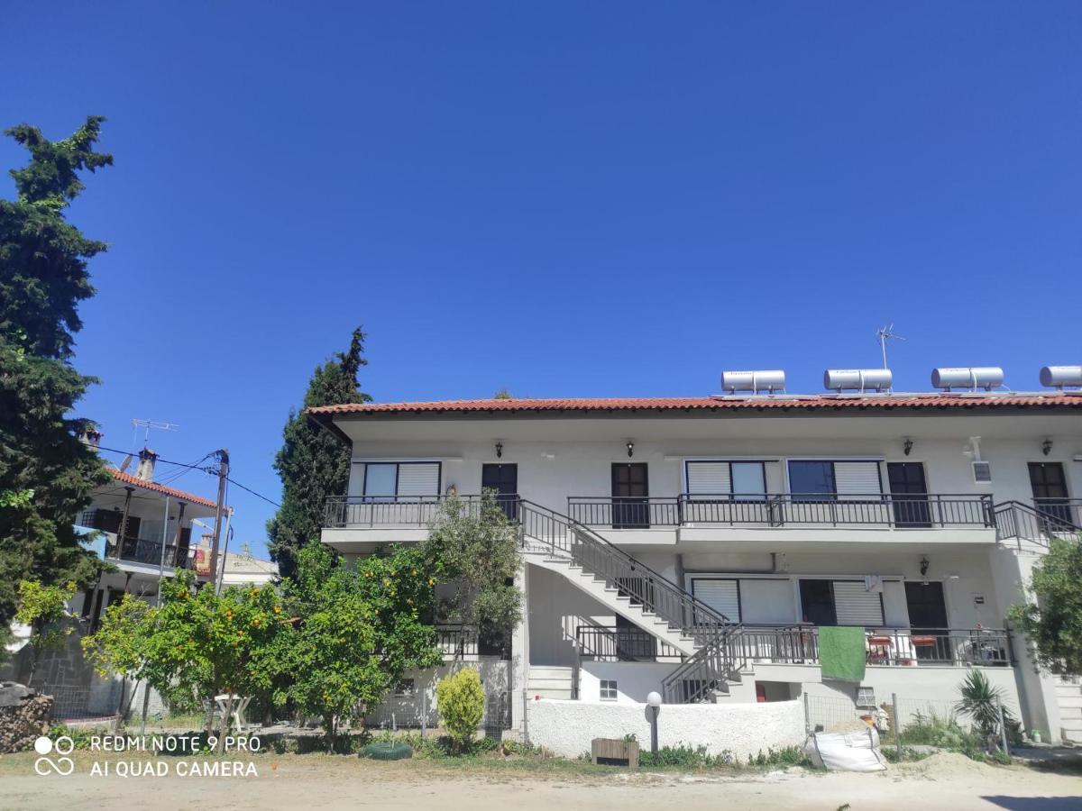 Iris Apartment Pefkochori Exterior photo